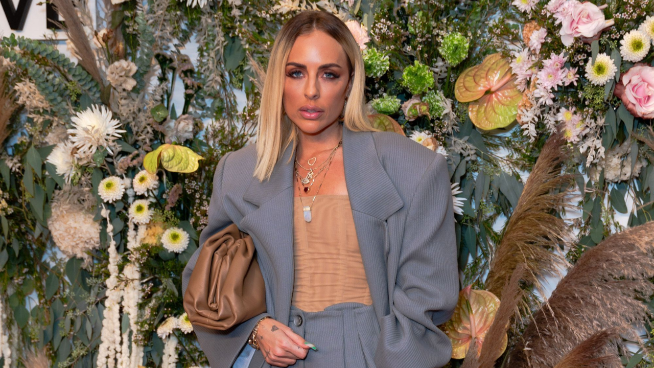 Stylist Maeve Reilly Is Wasting No Time Getting Back to Work - Grazia USA