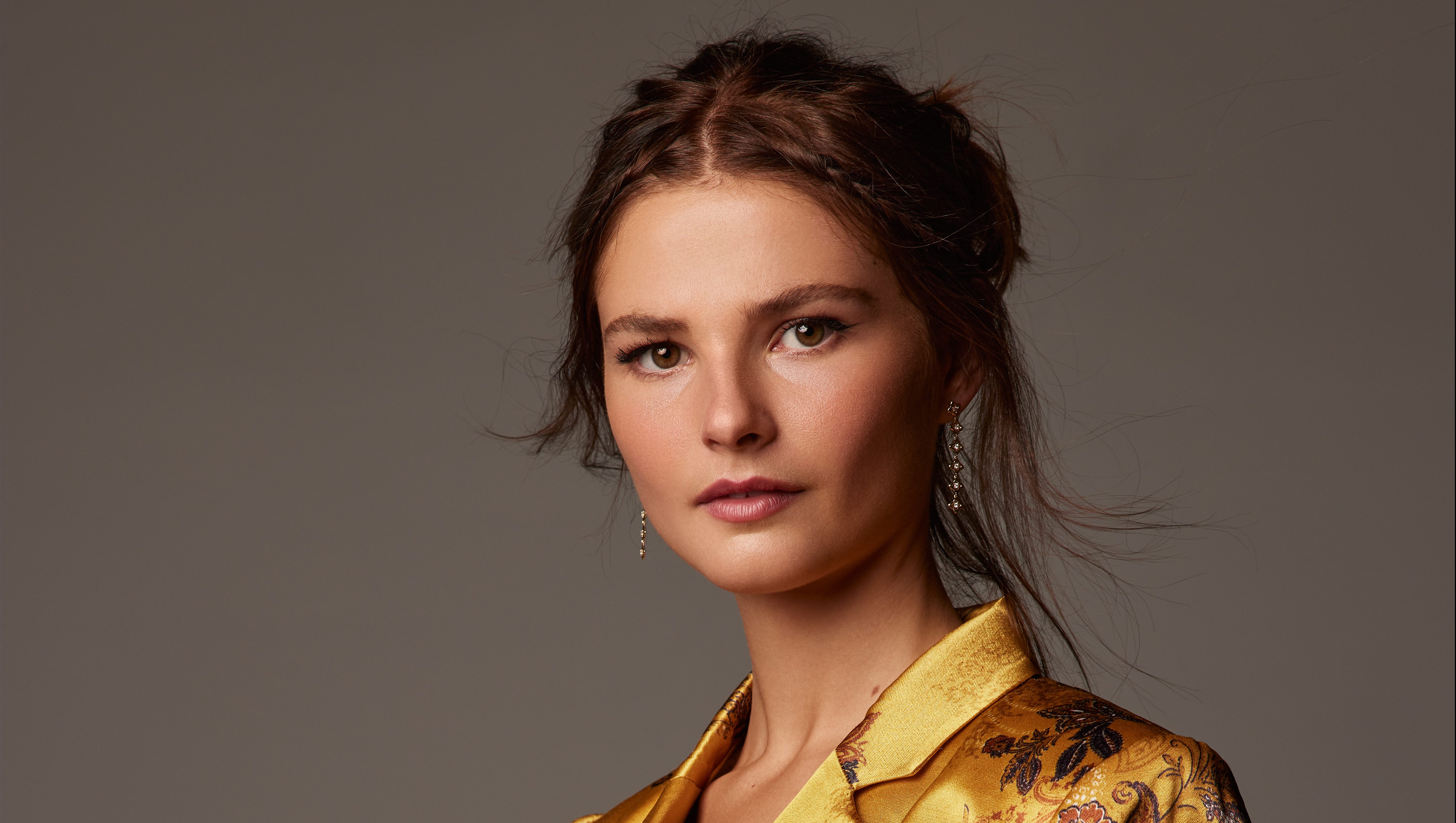 Stefanie Scott Was Down To Get Bruised In New Supernatural Ya Drama ‘the Girl In The Woods’