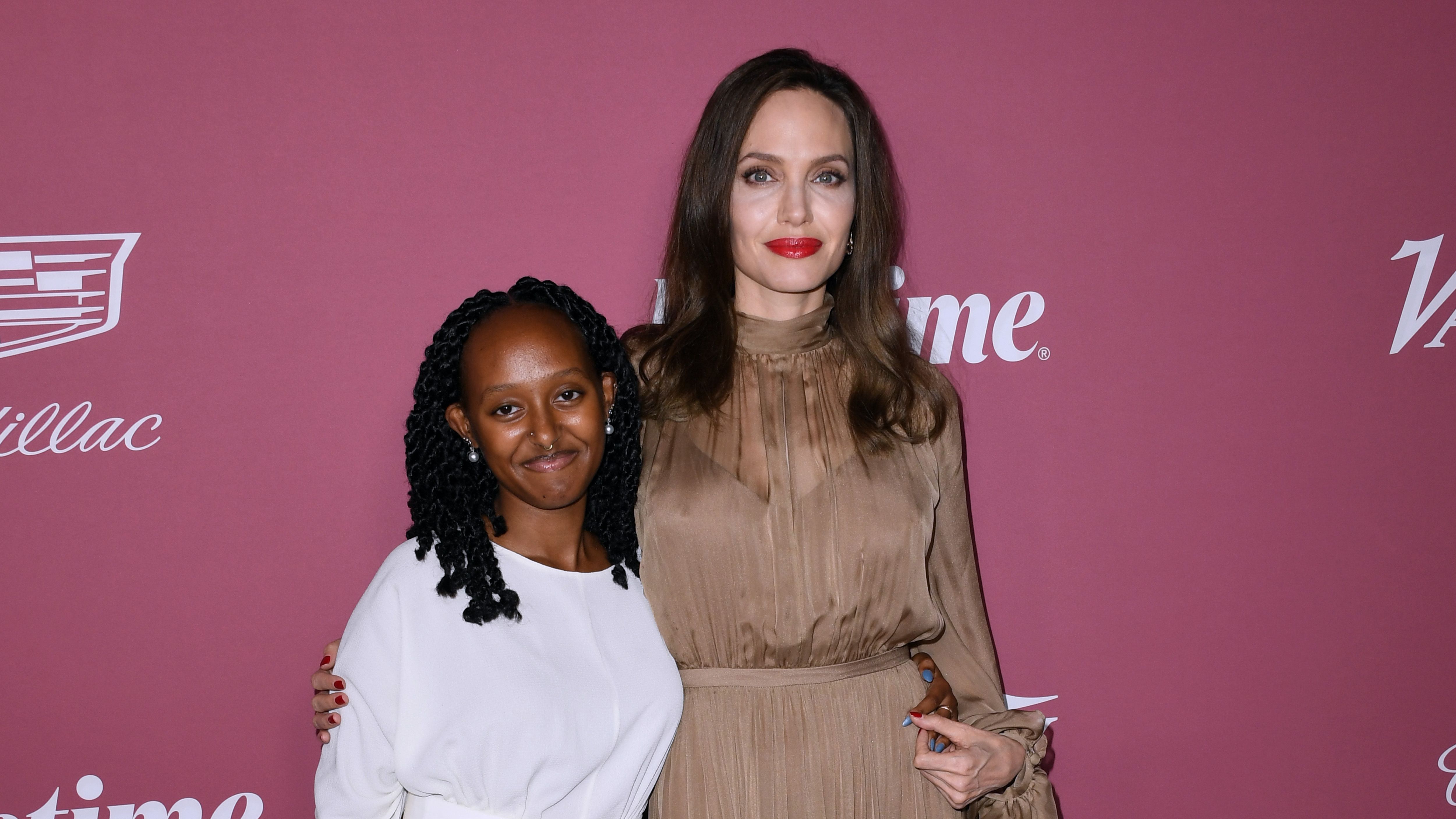 Angelina Jolie & Zahara Jolie-Pitt: Photos – Hollywood Life
