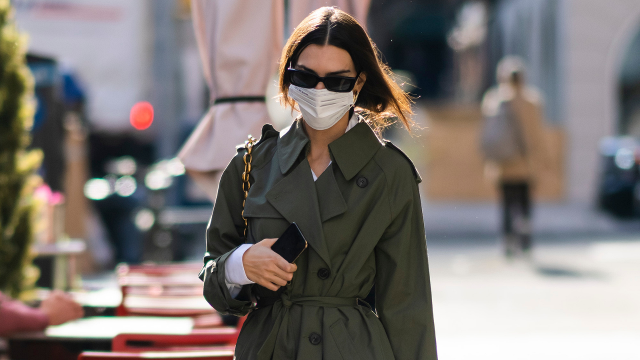 Emily Ratajkowski Is Making This Under 100 Bag Brand A Thing Grazia