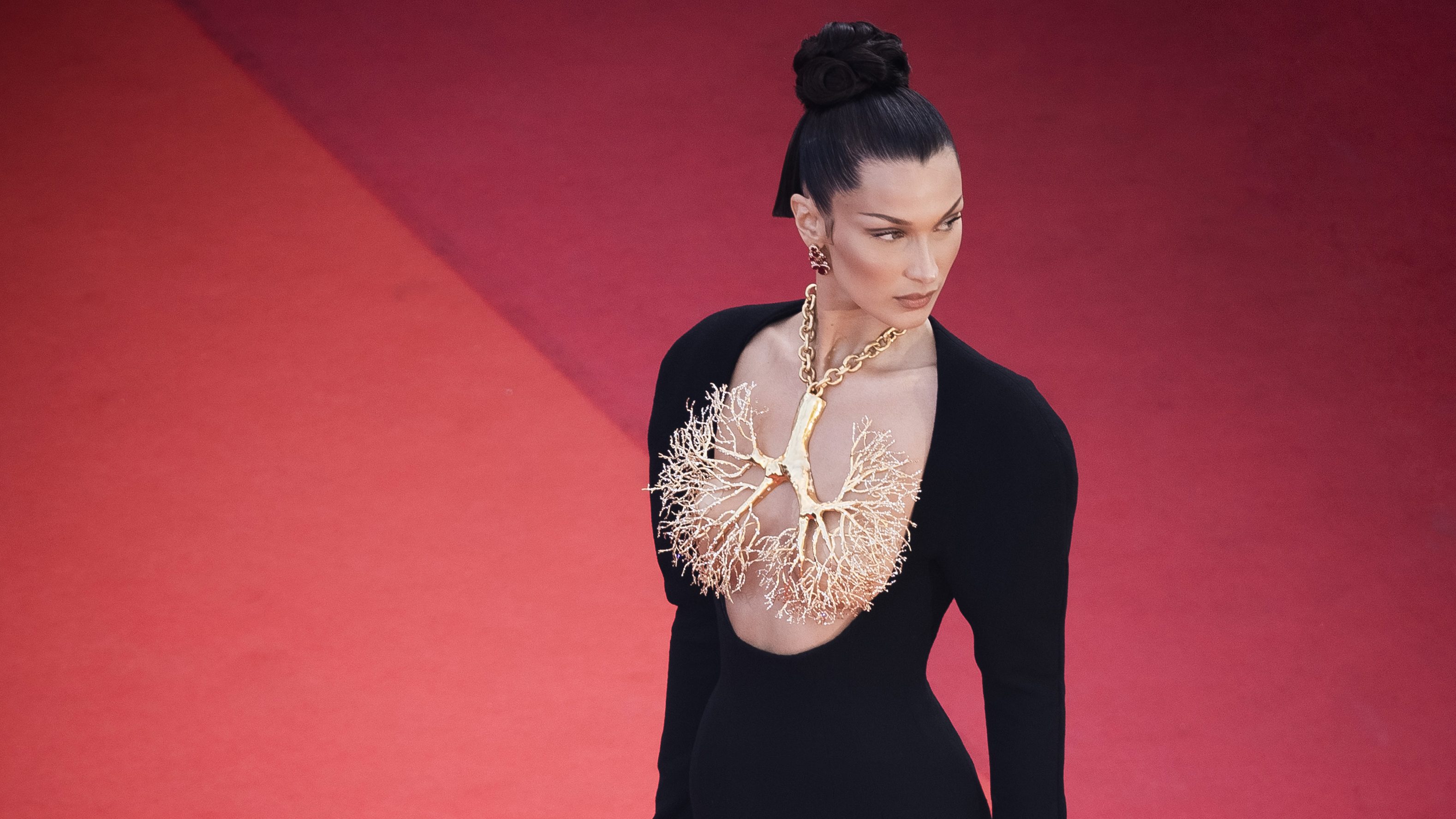 Bella Hadid Continues Her Vintage Streak at Cannes in Gucci by Tom Ford