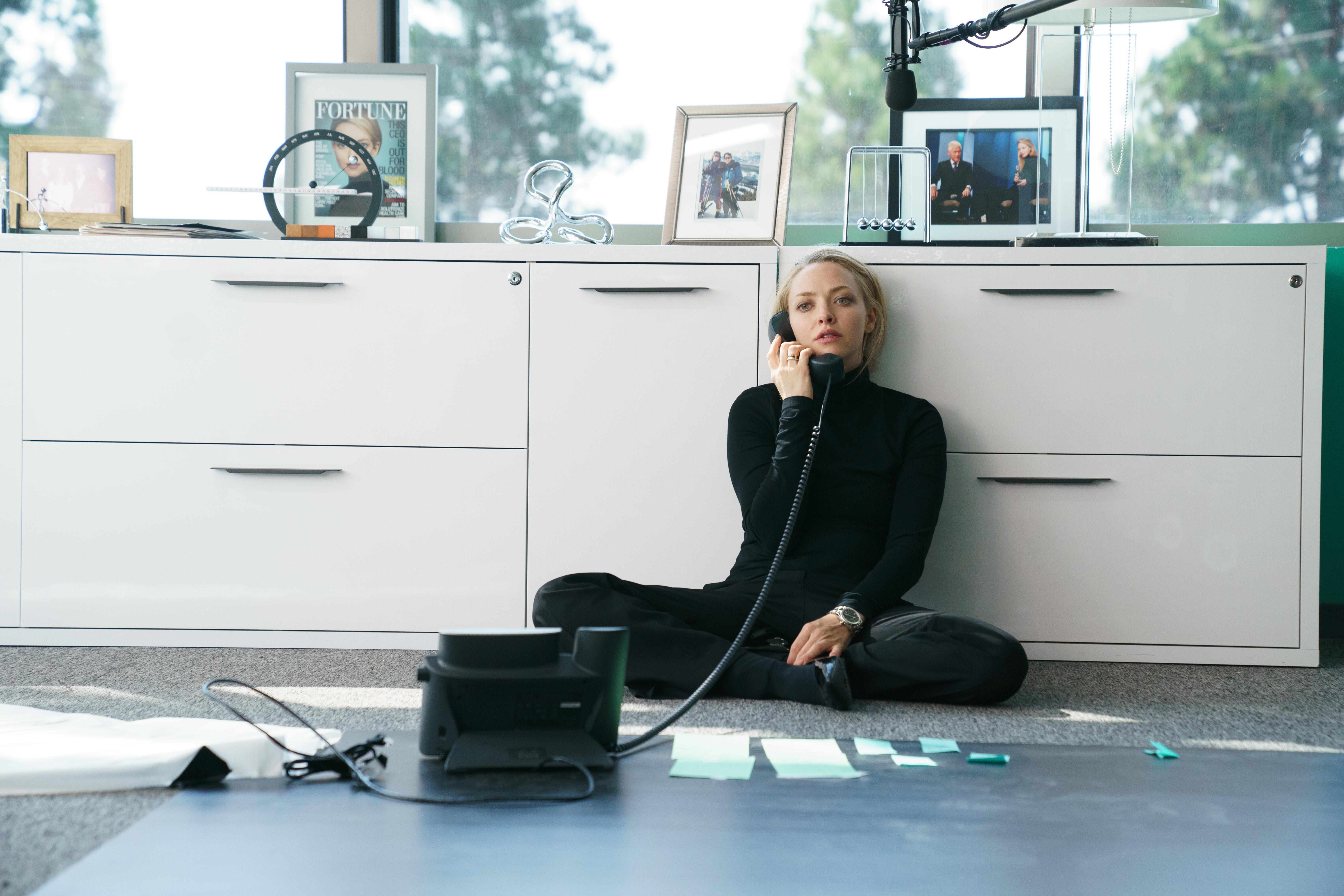 Amanda Seyfried as Elizabeth Holmes in Hulu's <i>The Dropout</i>