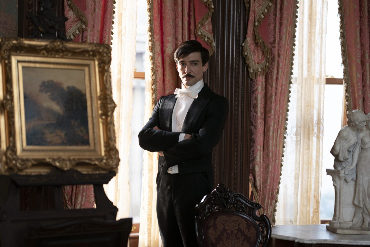 Blake Ritson in <i>The Gilded Age</i> 