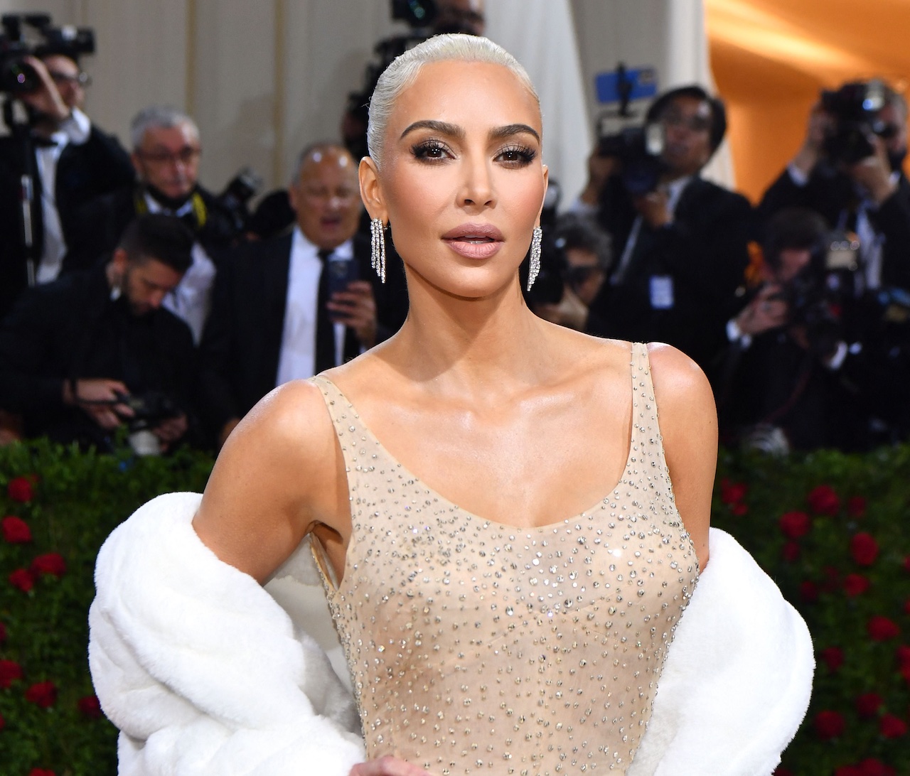 Hailey Bieber channels Jerry Hall on Met Gala 2022 red carpet