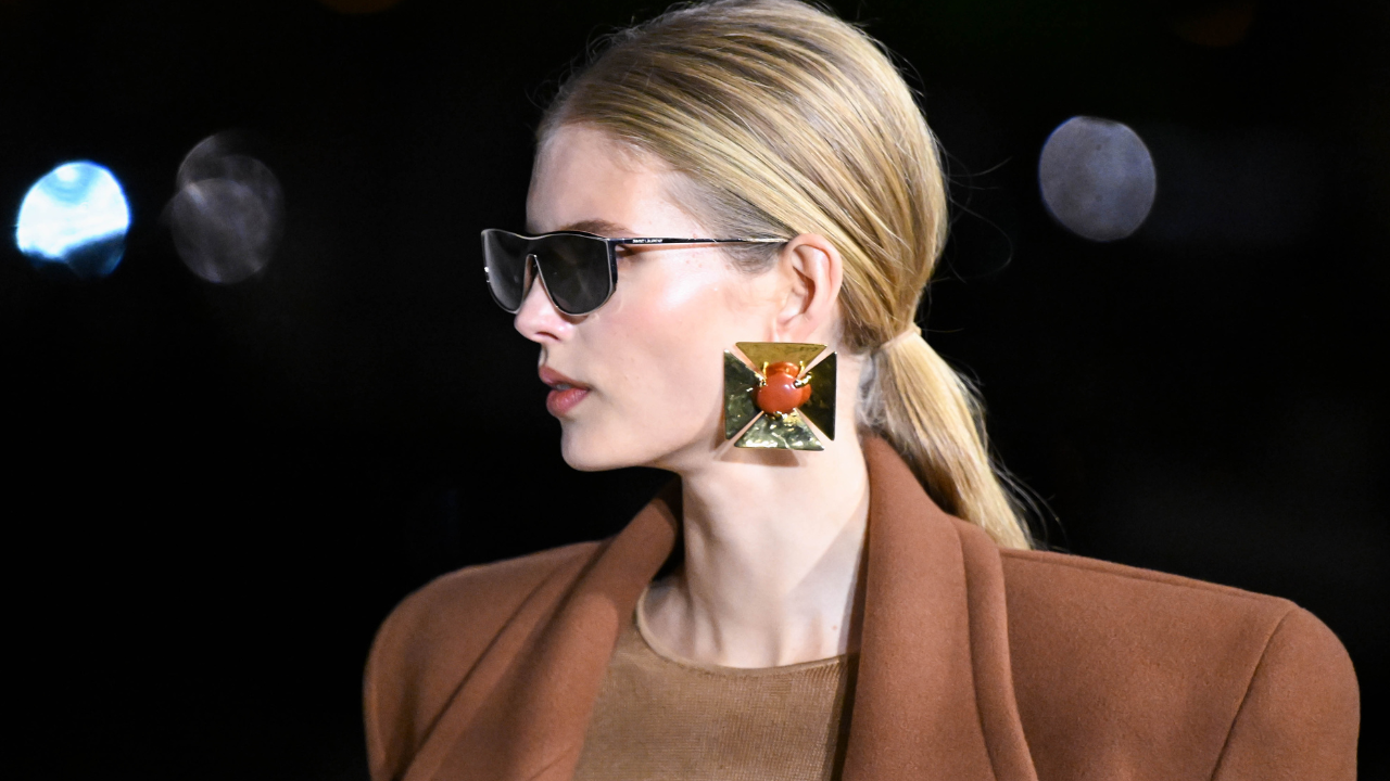 Louis Vuitton Fall in Love earrings pm