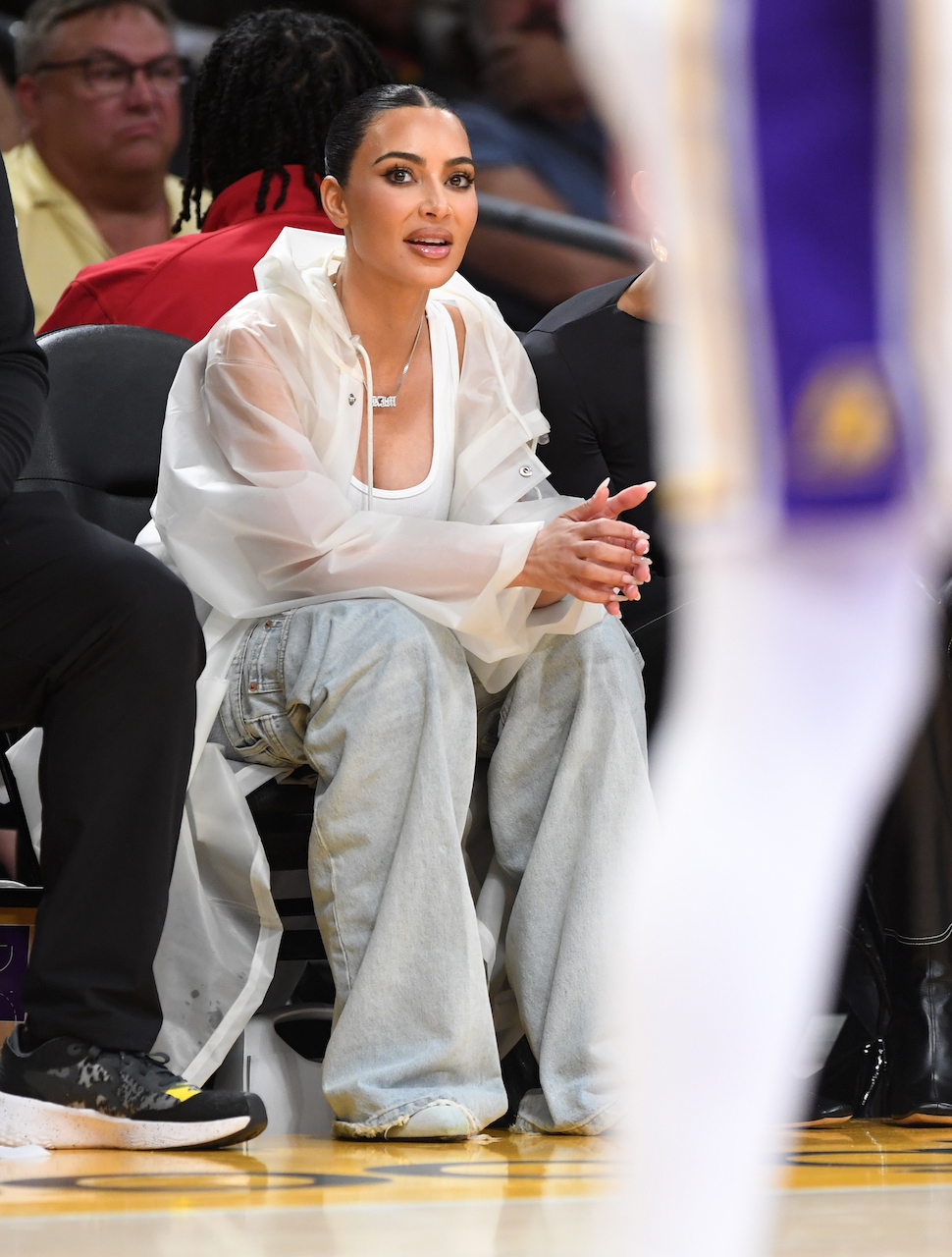 Kim Baggy Jeans to 2 Lakers Games