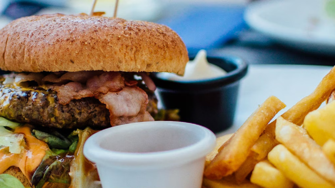 junk-food-burger-fries