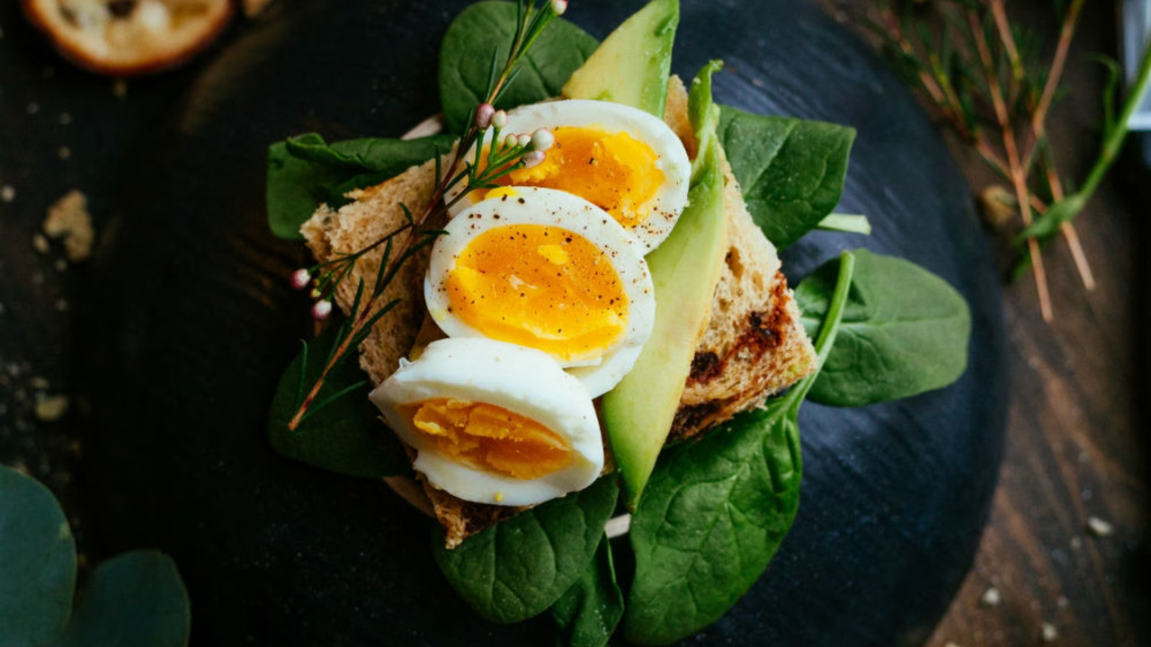 health-breakfast-food-recipe-routine-eggs-toast-avocado