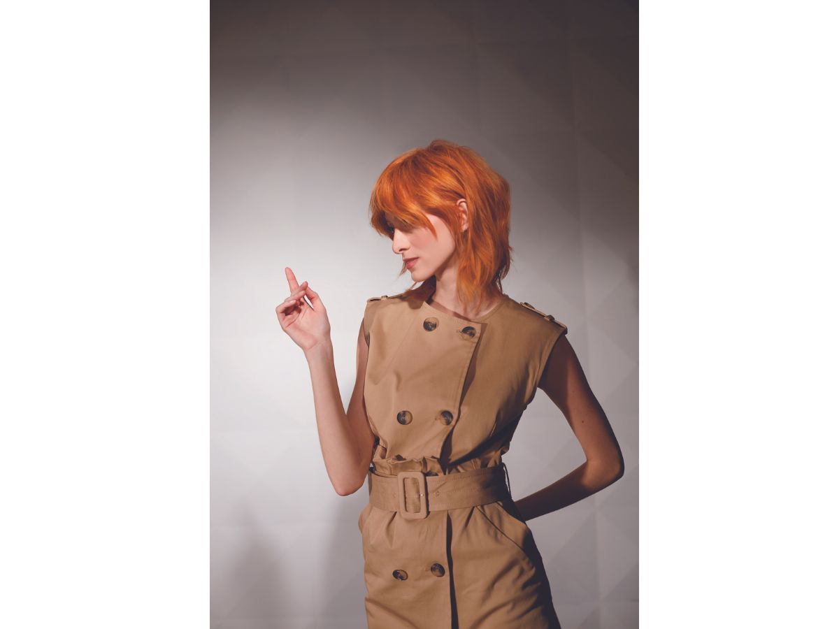 short-bob-hair-ginger-hairstyle 