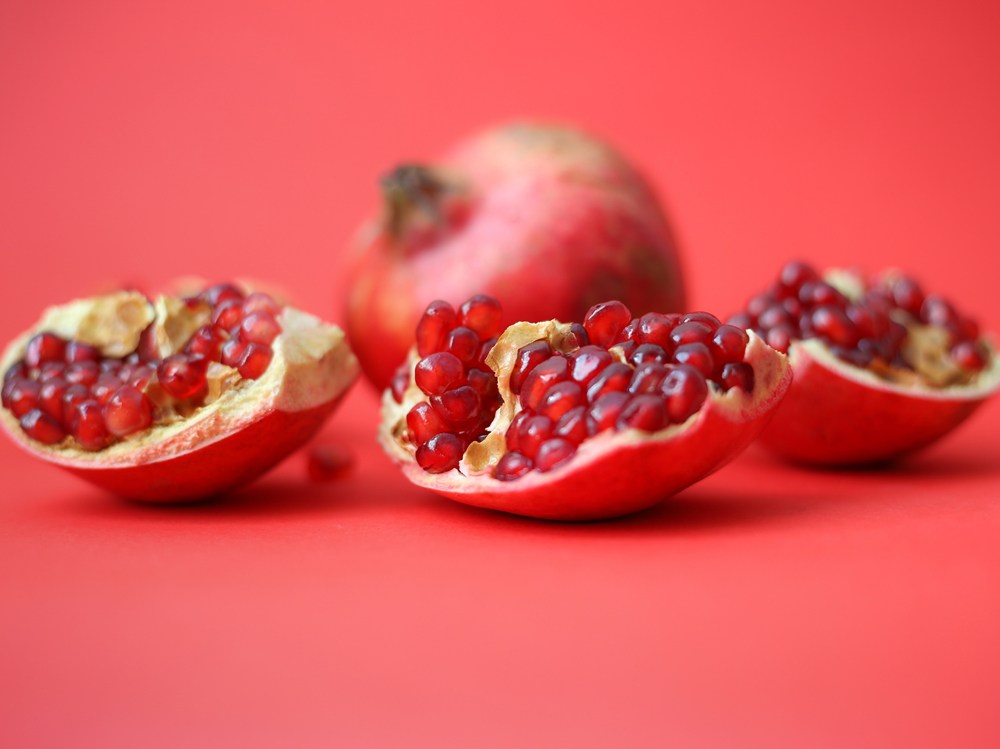 pomegranate-seeds-arils-fruit