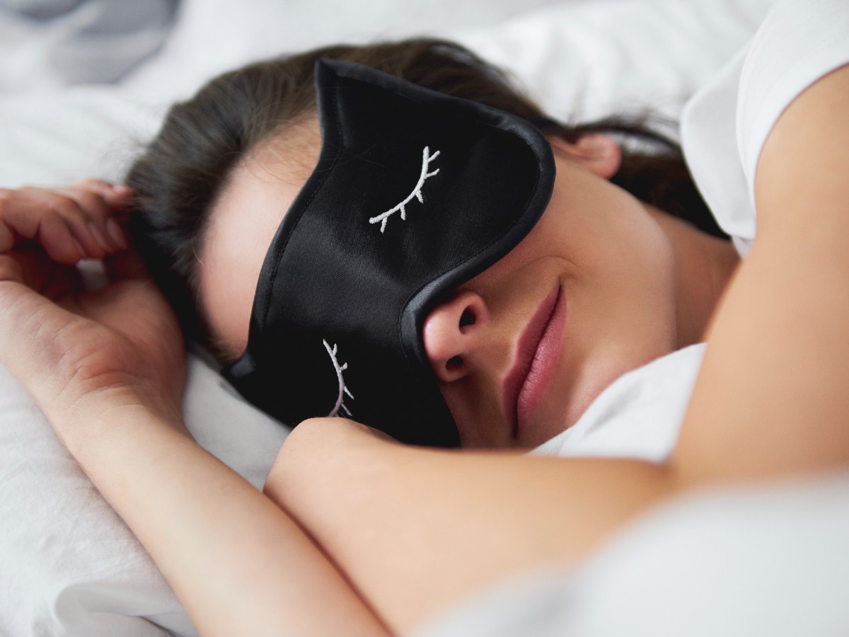sleep-rest-mask-dream