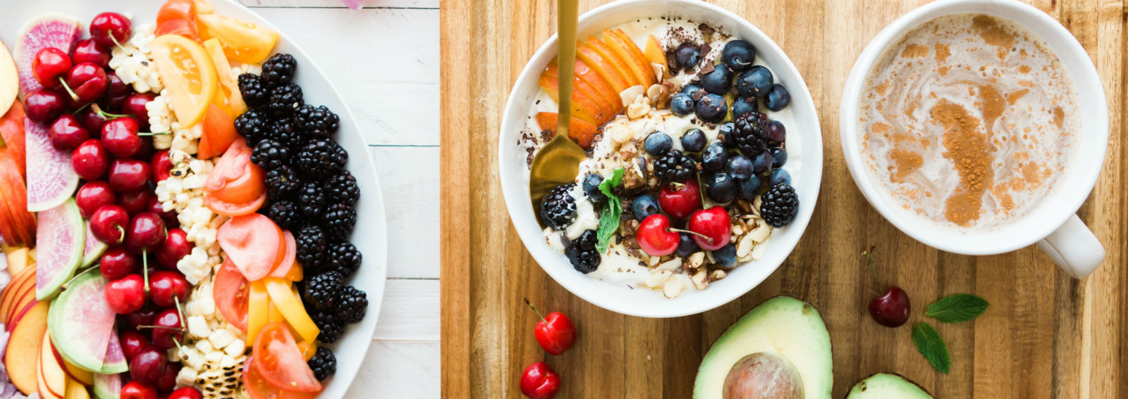 fgranola-muesli-yogurt-healthy-food-fruits-breakfast