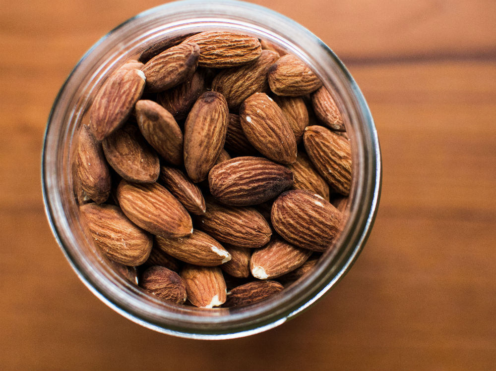 nuts-magnesium-food-health-snack