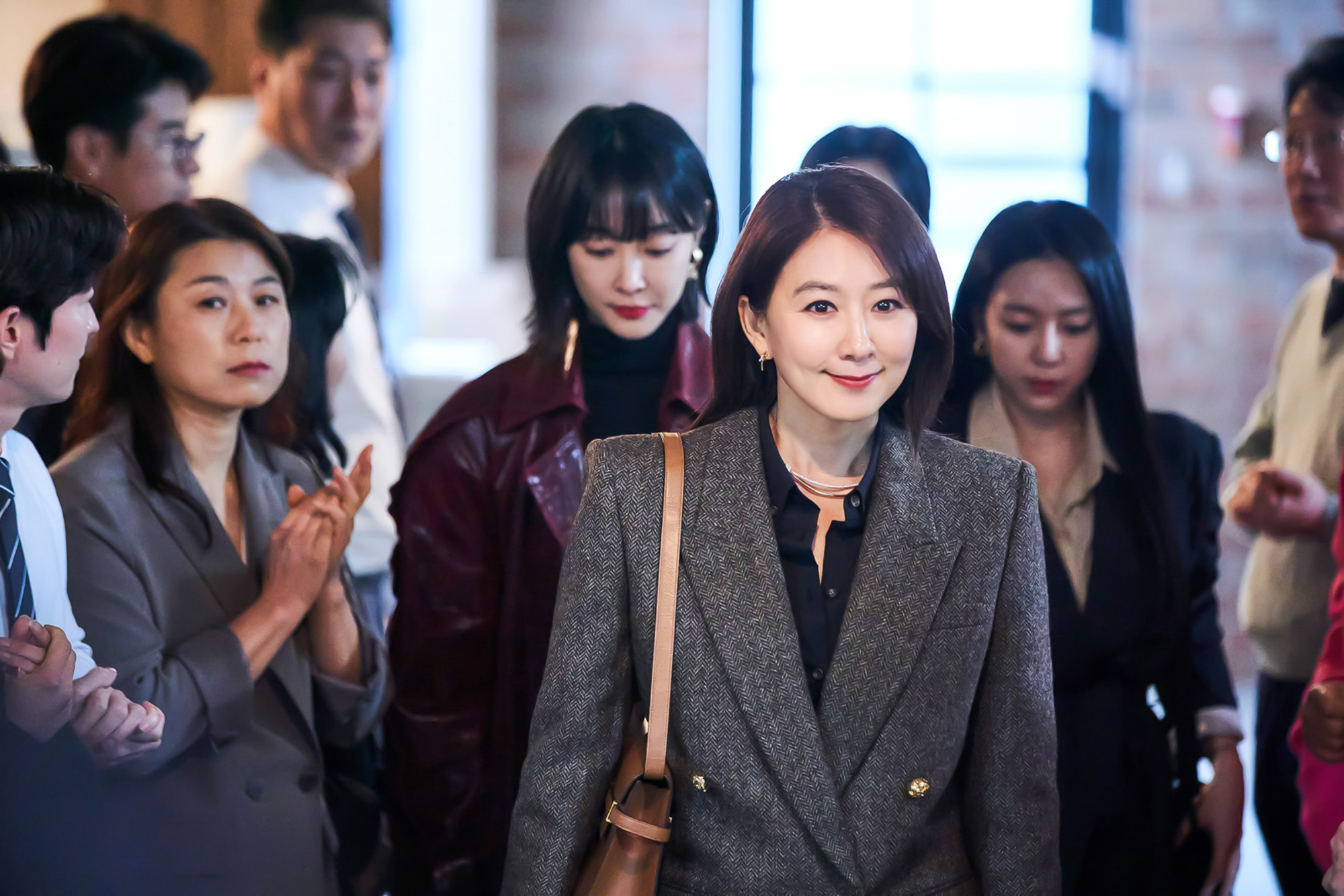 Queenmaker Kim Hee-ae as Hwang Do-hee in Queenmaker Cr. Kim Ji-yeon/Netflix © 2023