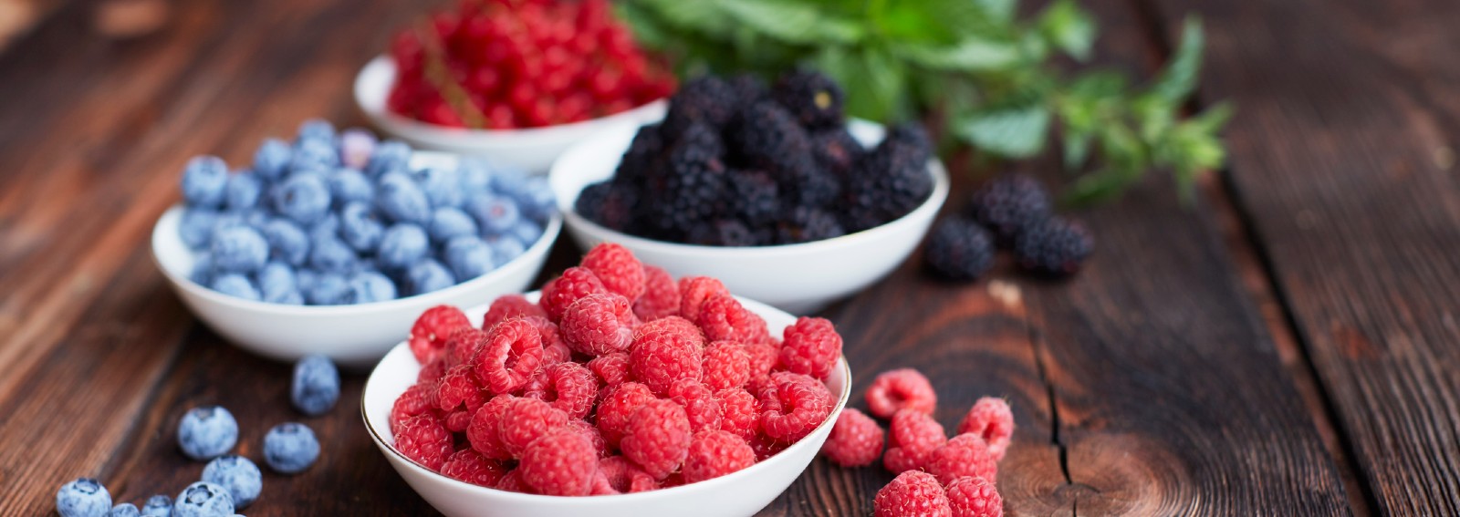 raspberries-blueberries-cellulite-diet
