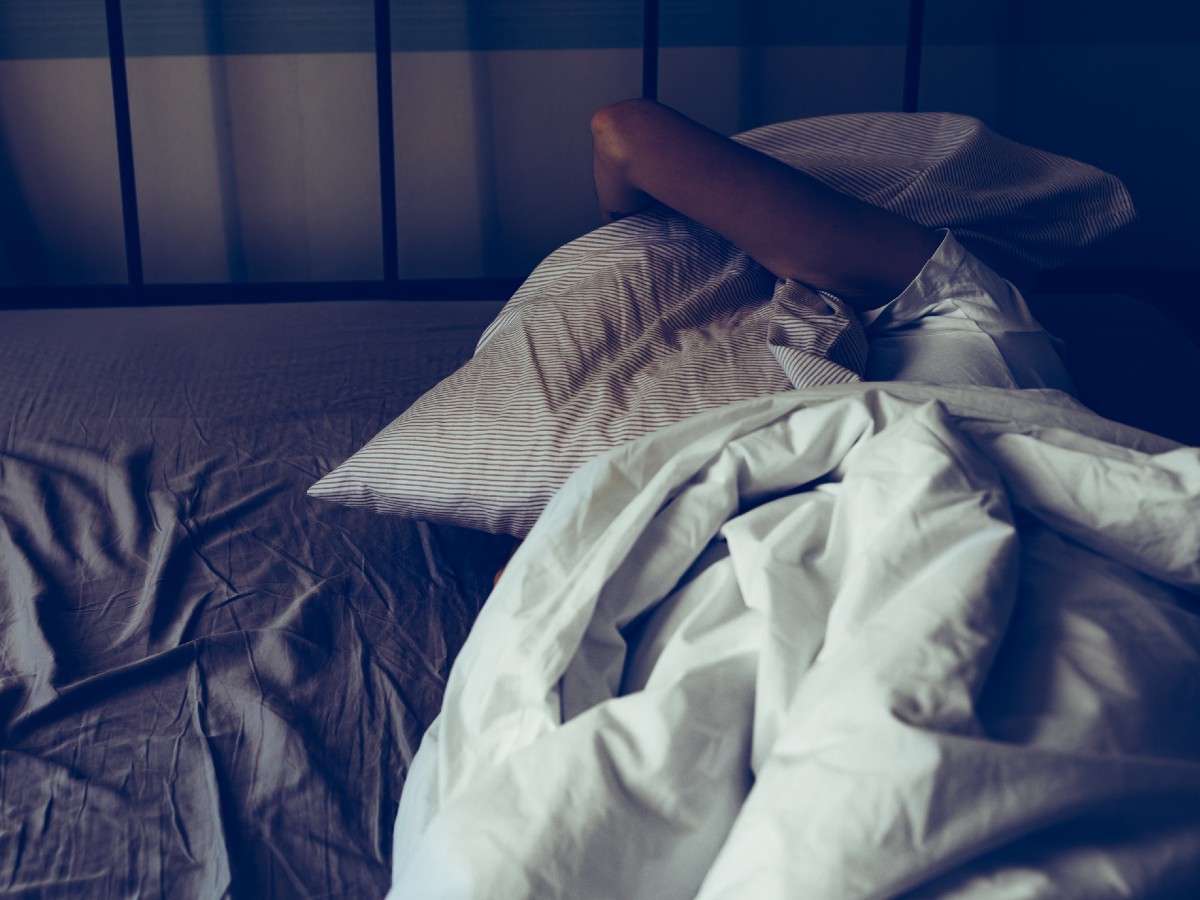 sleep-bed-woman-stress