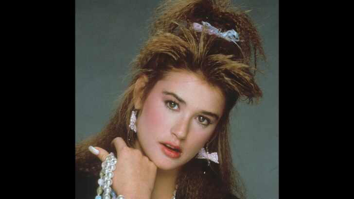 Demi Moore in 1985, starring in Saint Elmo's Fire, directed by Joel Schumacher. The film that launched her cinema career.