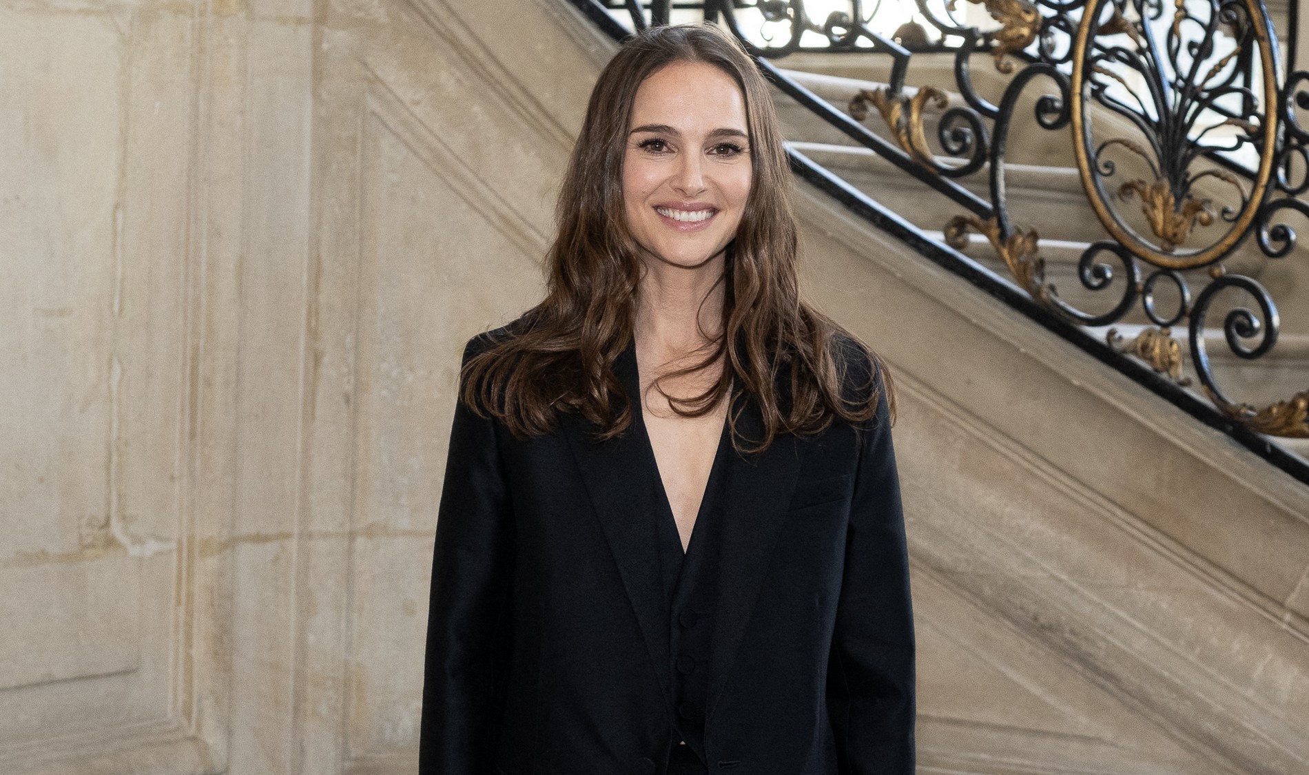 Natalie Portman reveals how Rihanna helped her regain her confidence and feel sexy after her divorce from Benjamin Millepied.