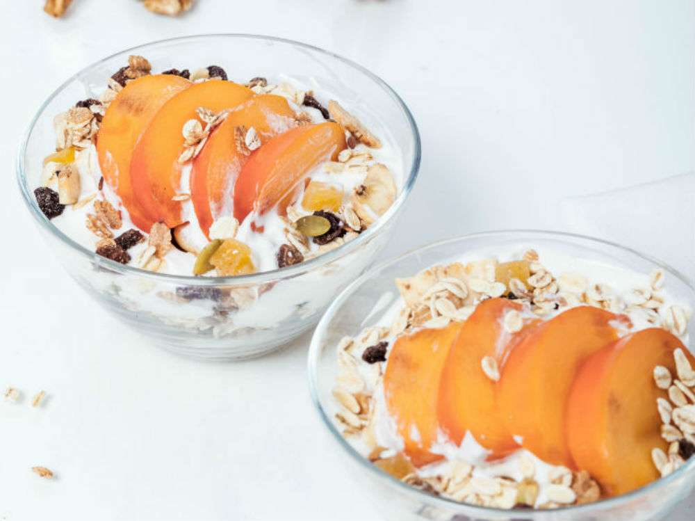 yogurt-apricots-breakfast-nuts