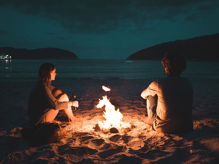 dating-beach-bonfire-connection-fling-love