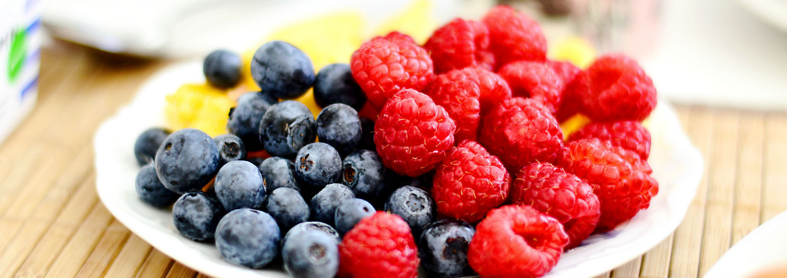 fruits-longevity-pineapple-blueberry