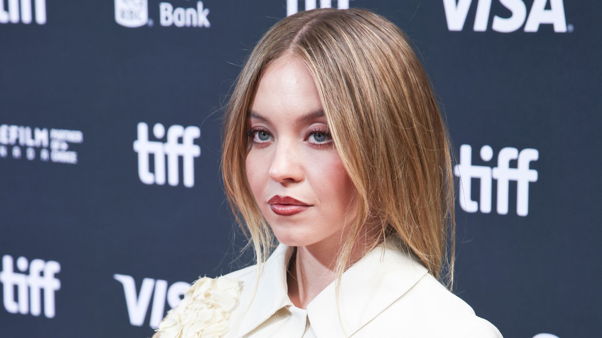 Sydney Sweeney: Dramatic Transformation Stuns Fans