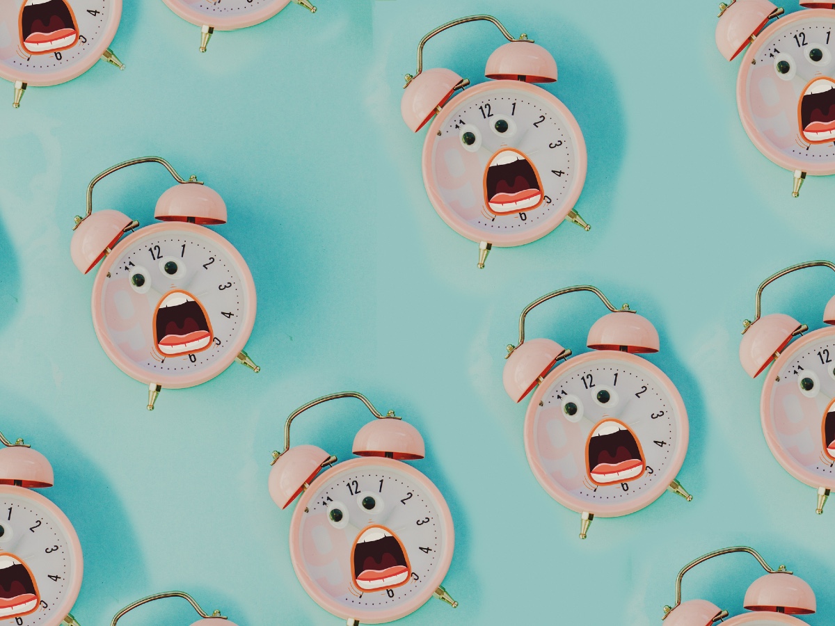 GettyImages-sleep-time-alarm-clock-stress-panic