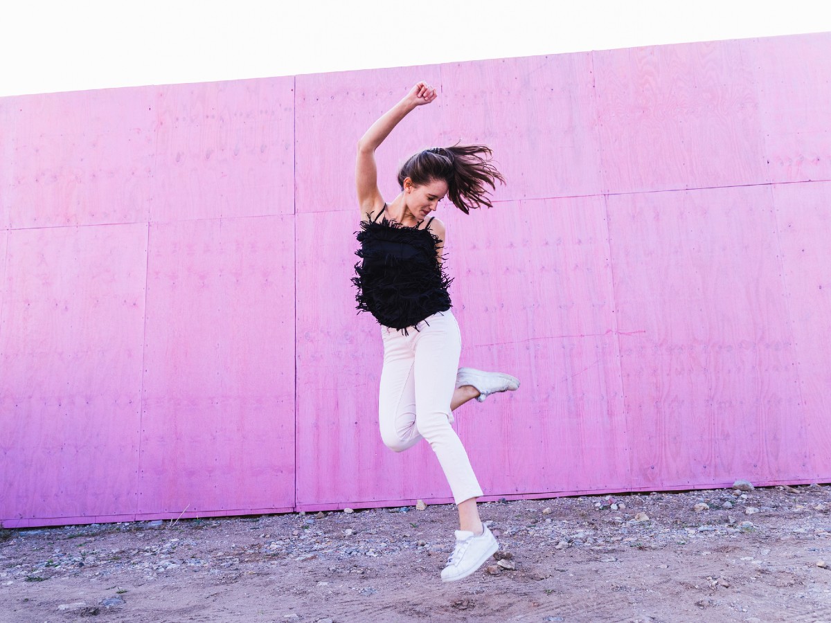 woman-dance-happiness