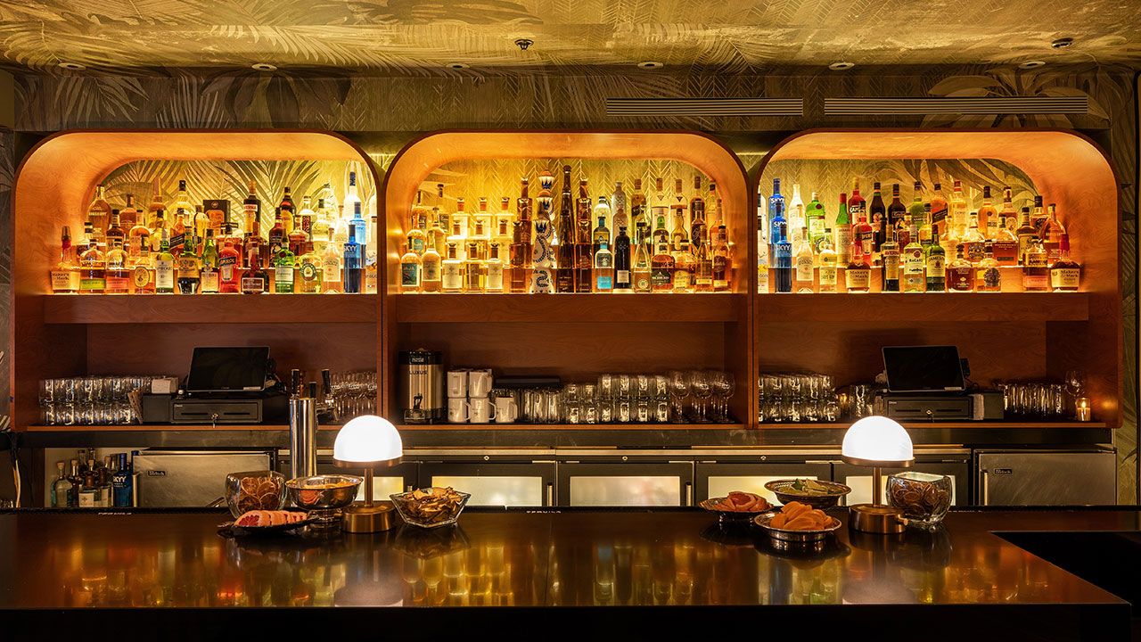 Hot Tables: Aspen/Snow Lodge