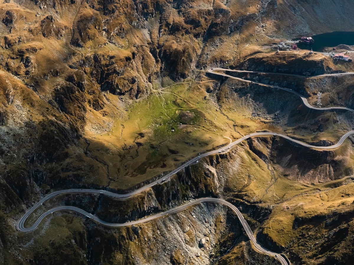 Transfagarasan-Romania-travel-road-street