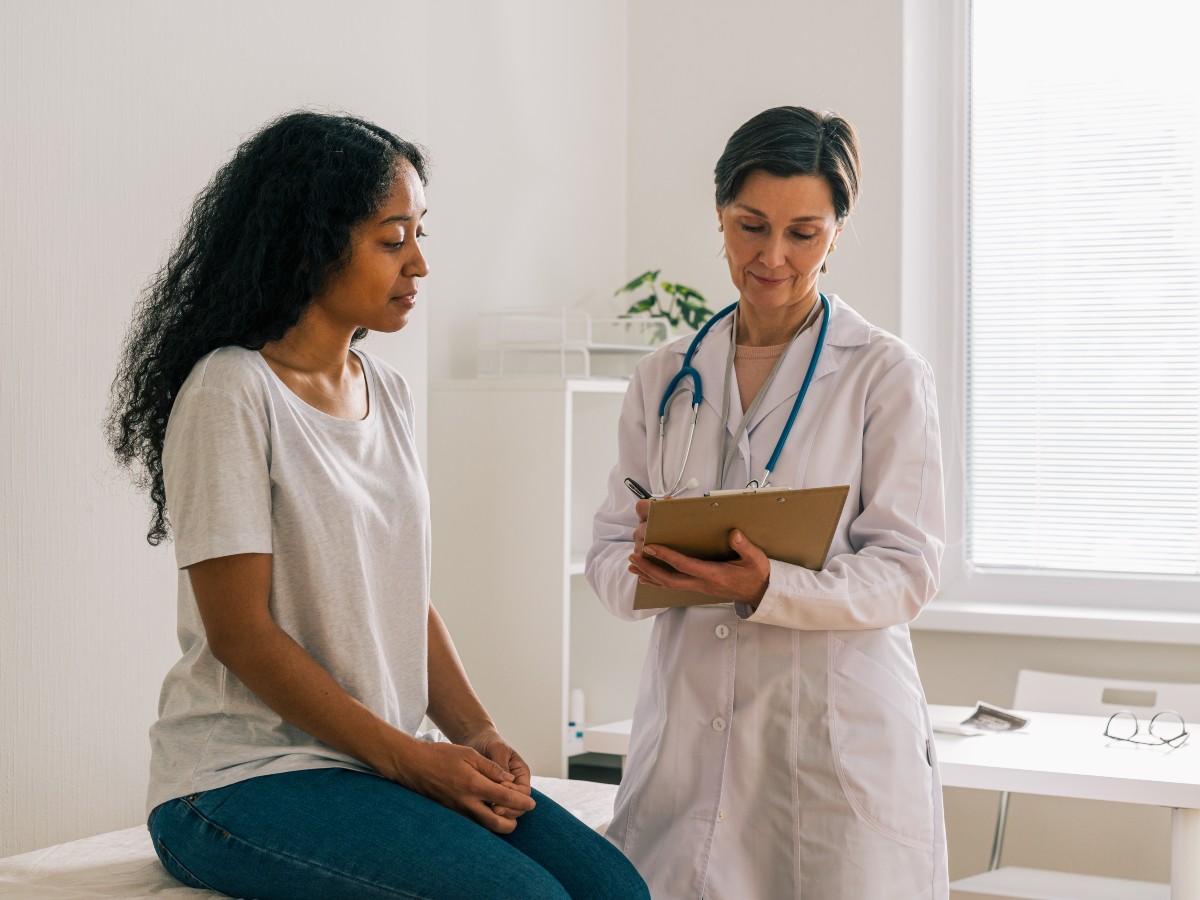 doctor-woman-consultation