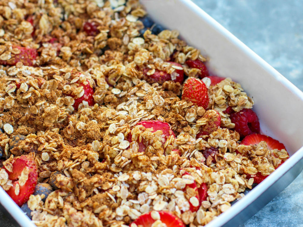 cereals-and-strawberry-healthy-food-diet