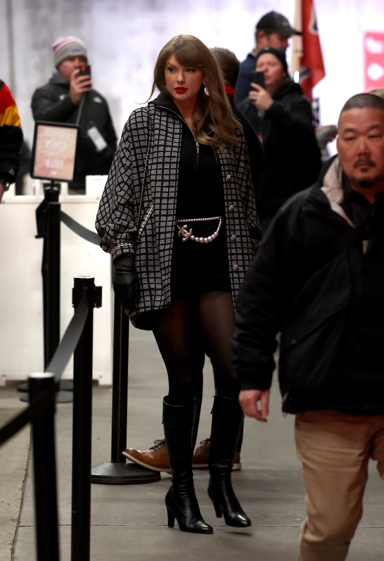 Taylor Swift Chanel outfit