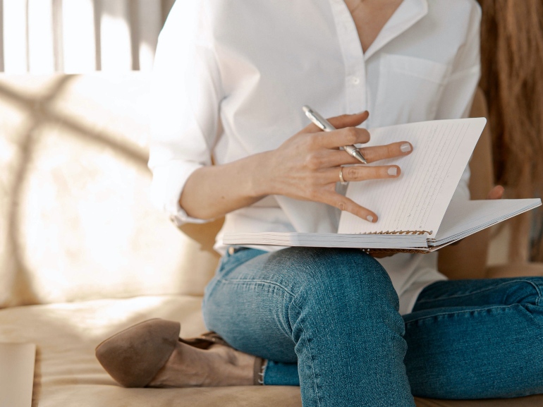 journaling-brain-function-health-and-wellness