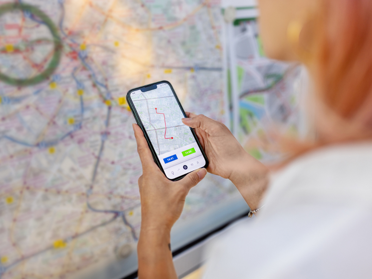 tracker-system-smart-phones-lost-things