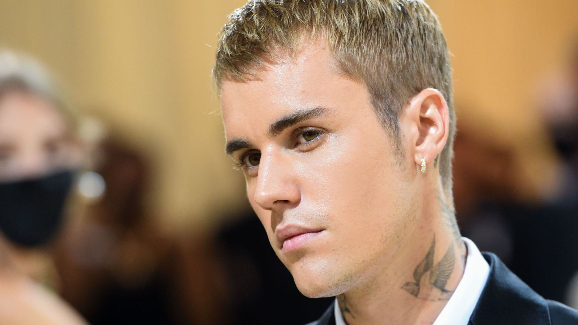 Justin Bieber mental issues spark concern after emotional tribute to his late grandfather. Fans rally in support.