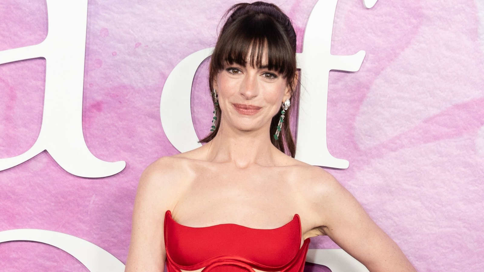 Discover why stars are choosing Sculptra facial treatment for firm, youthful skin—natural collagen, no scalpel needed.