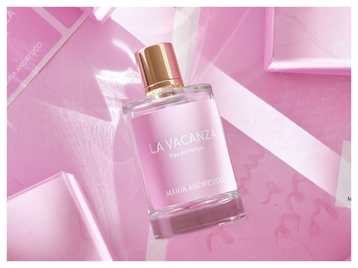 la-vacanza-perfume-pink-bottle