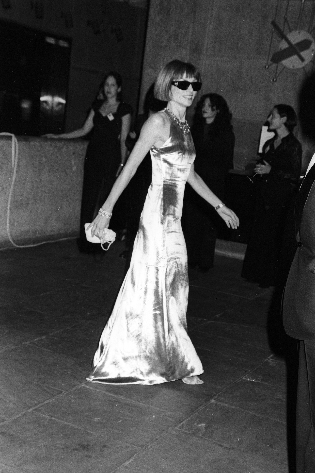 Anna Wintour steps down