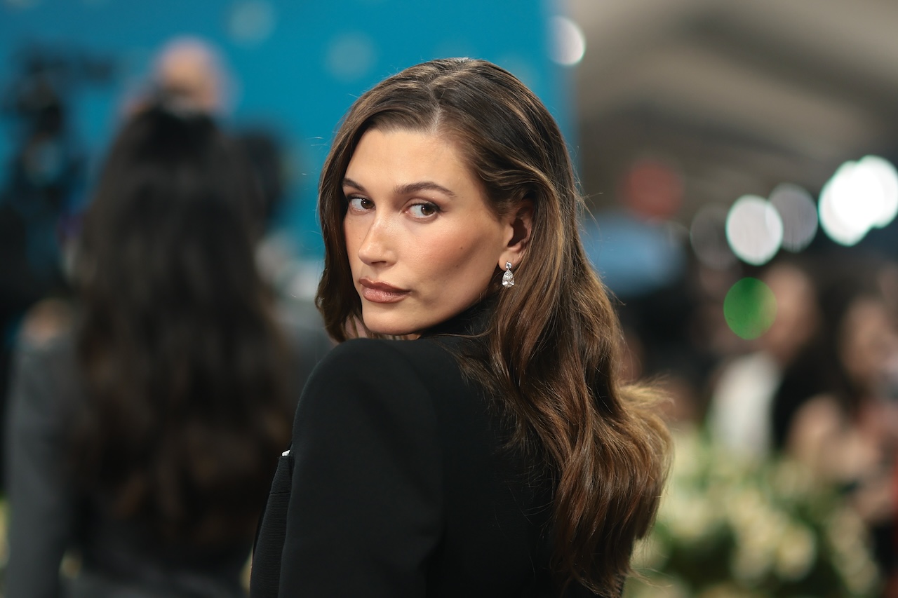 Hailey Bieber Rhode sale