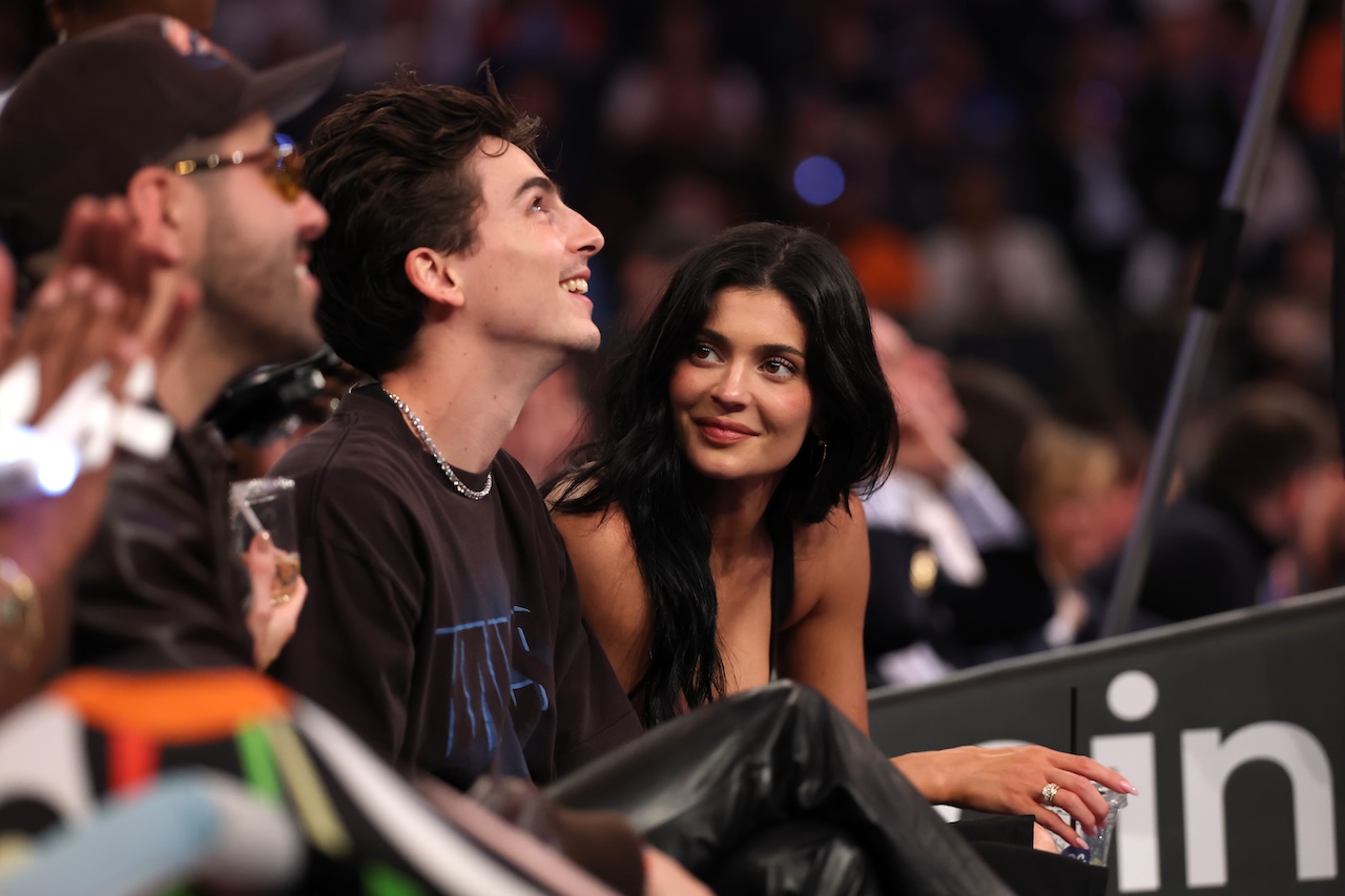 Knicks celebrity courtside fashion