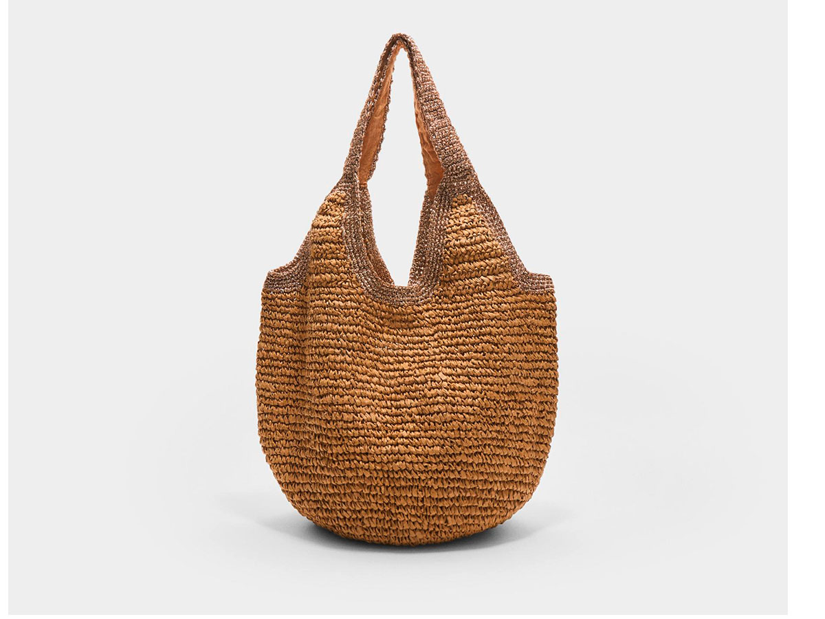 stradivarius-gold-raffia-bag-style