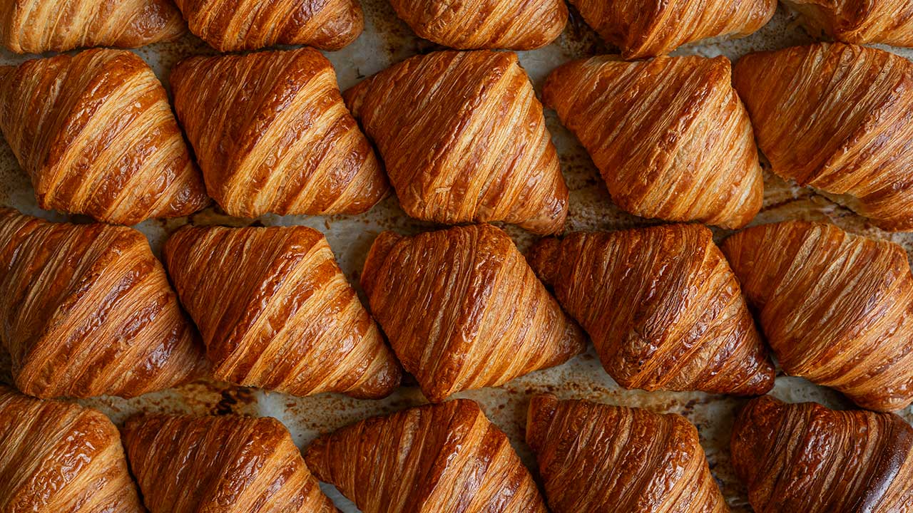 GRAZIA USA Hamptons Gazette 2025: Carissa's the Bakery