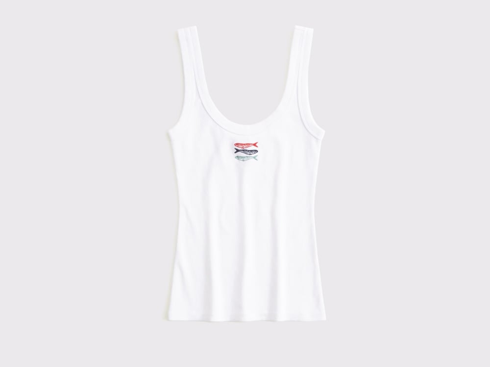 Abercrombie-white-shirt-sleeveless-with-three-sandines