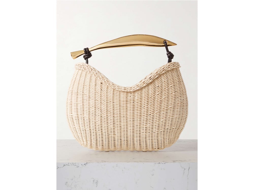 Bottega-Veneta-bag-with-fish-like-handle