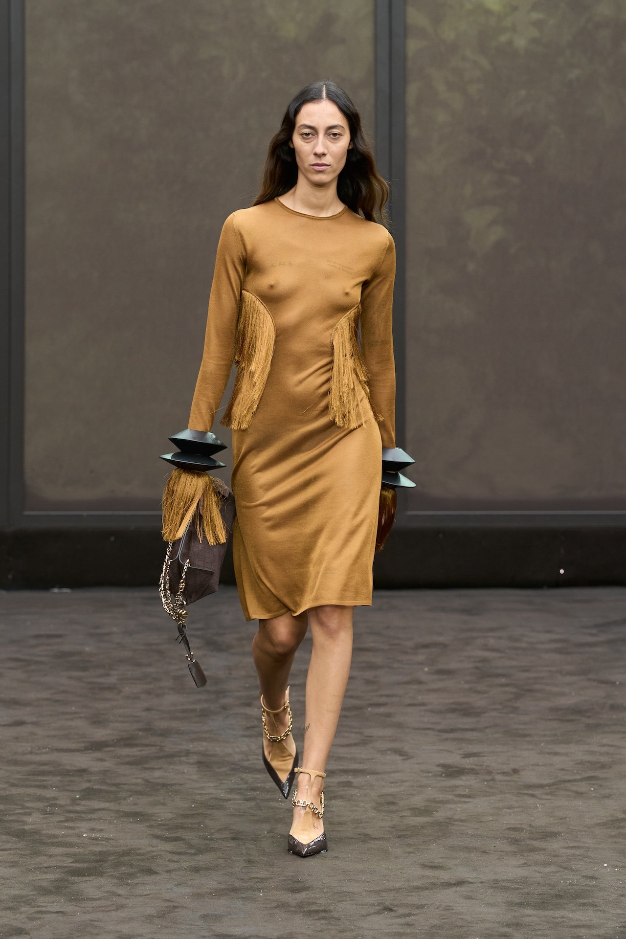 Milan Fashion Week SS26 trends: Fringe and sequins
