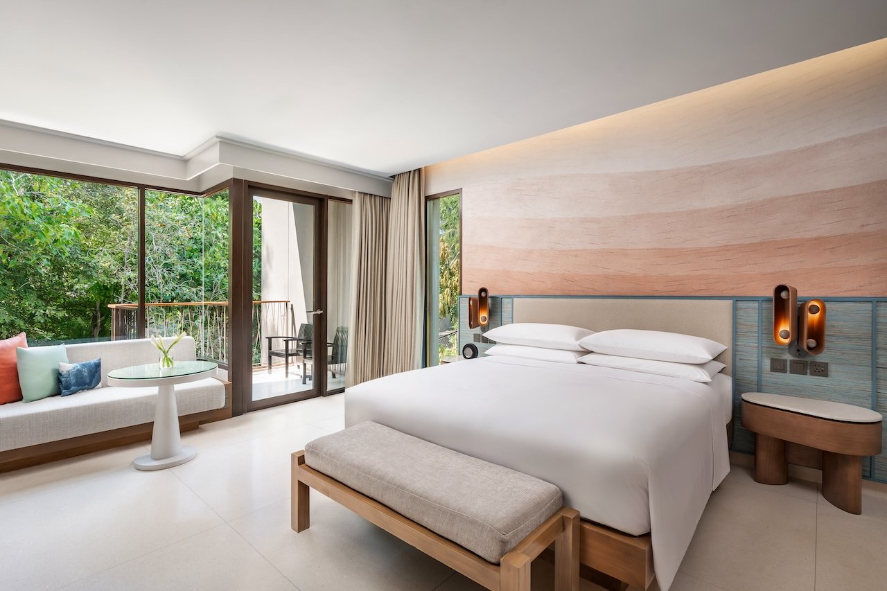 Renaissance Phuket Resort & Spa suite