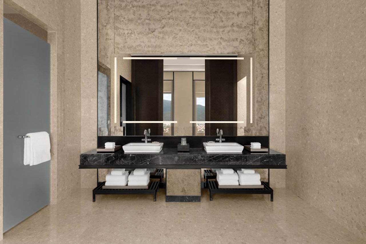 Chiang Mai Marriott Hotel bathroom