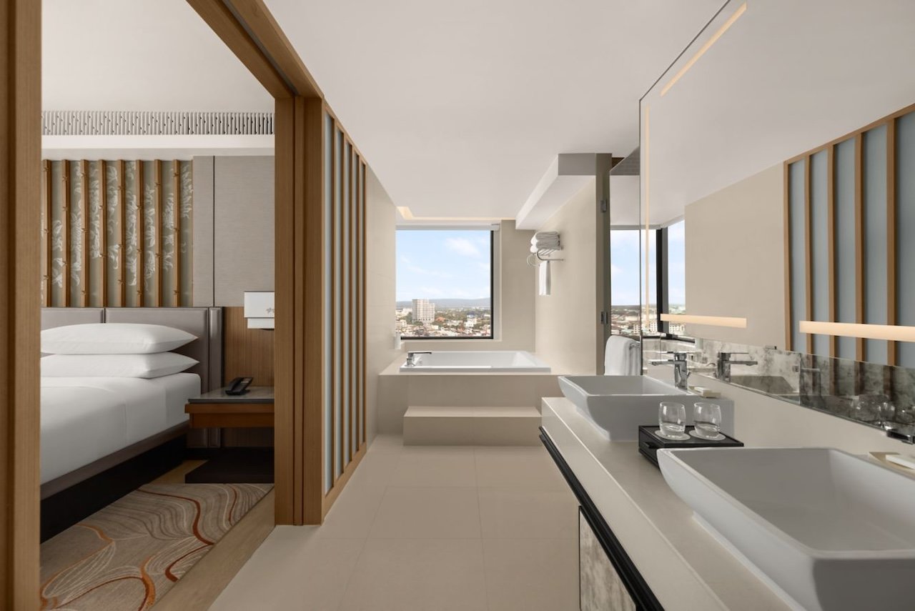 Chiang Mai Marriott Hotel suite bathroom