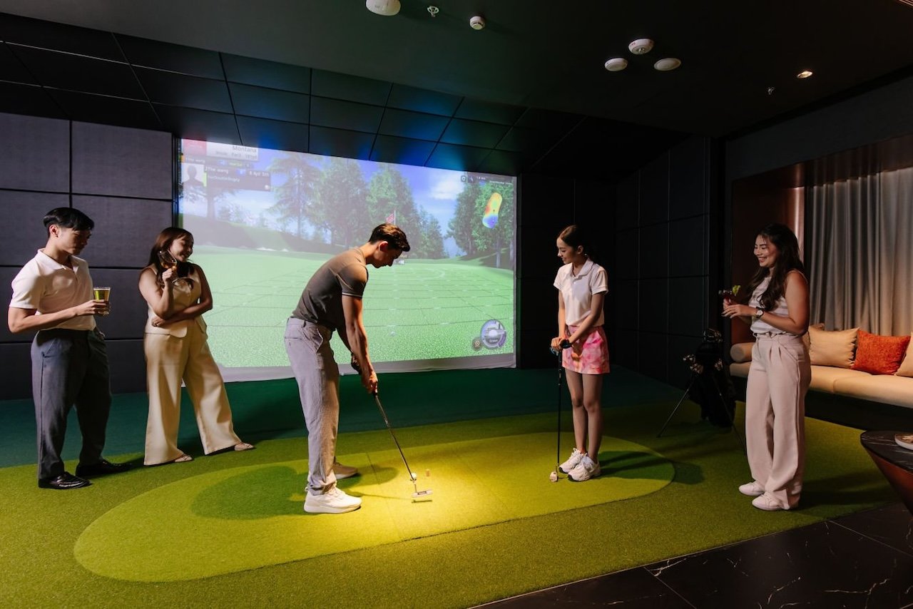 Golf simulator